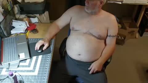 Snapshot of bigthump9999 chatting on 11.17.25 bigthump9999 online show from 11.17.25