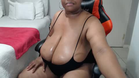 Lona online show from 04.16.26