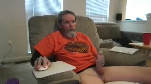 Bigwhitedickdaddy and BabyCakes online show from 12.21.25