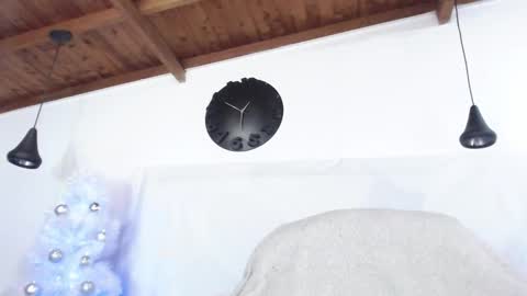 Snapshot of bigzehuz chatting on 12.24.24 andres online show from 12.24.24