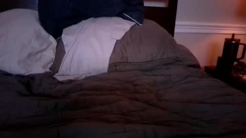 KinkyBiSlut online show from 11.14.25