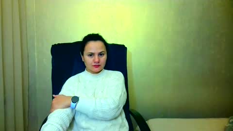 Snapshot of bililay chatting on 02.04.25 DOM NIKA online show from 02.04.25