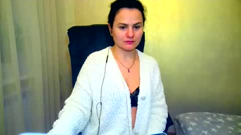 Snapshot of bililay chatting on 03.04.25 DOM NIKA online show from 03.04.25
