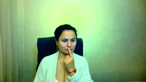 Snapshot of bililay chatting on 09.26.25 DOM NIKA online show from 09.26.25