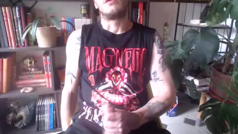 Snapshot of billy_fingercut chatting on 10.04.25 Billy FingerCut online show from 10.04.25
