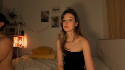 Snapshot of billy_full chatting on 01.07.25 Billy and Lisahelp us to reach 100 likes online show from 01.07.25