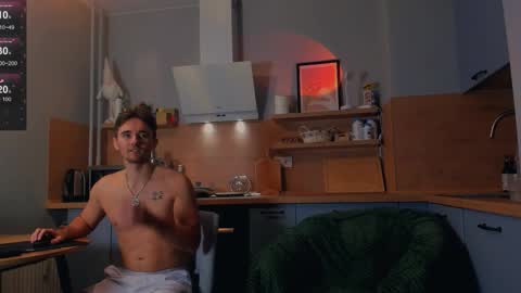 Snapshot of billy_full chatting on 10.19.25 Billy and Lisahelp us to reach 100 likes online show from 10.19.25