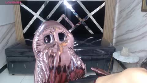 Live 1000pm 600am COLOMBIAN HOUR online show from 03.05.25