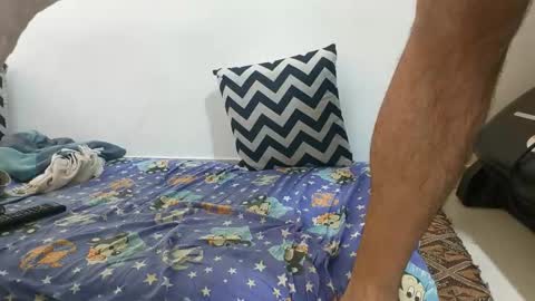 Bir Hans online show from 10.08.25