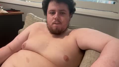 Snapshot of bisexualchubbyboy chatting on 03.11.25 james online show from 03.11.25