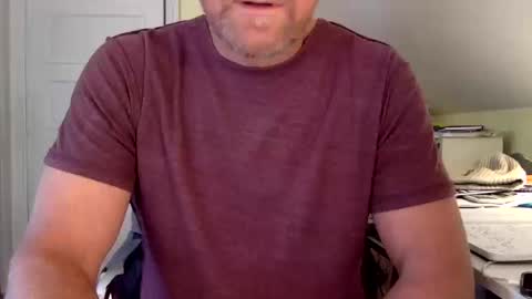 Snapshot of bisonbar chatting on 10.17.25 BisonBar online show from 10.17.25