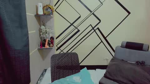 Snapshot of bitchcommanderstella chatting on 12.23.24 3 online show from 12.23.24