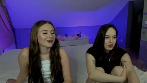 Snapshot of bjliki chatting on 02.13.25 Julia online show from 02.13.25