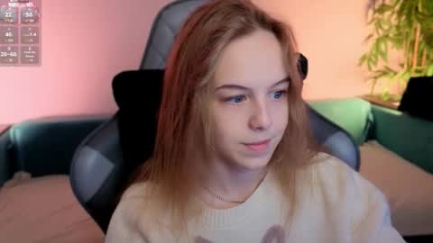 Snapshot of bjliki chatting on 09.30.25 Julia online show from 09.30.25