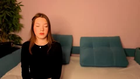 Snapshot of bjliki chatting on 10.03.25 Julia online show from 10.03.25