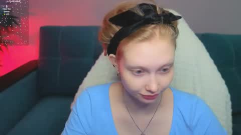 Snapshot of bjliki chatting on 10.17.25 Julia online show from 10.17.25