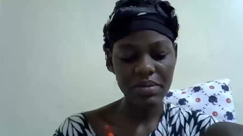 black_berry9 online show from 10.24.25