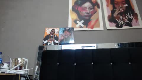 Snapshot of black_eyestattoo chatting on 12.10.24 karenth soto online show from 12.10.24