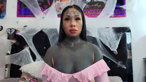 Snapshot of black_eyestattoo chatting on 10.29.25 karenth soto online show from 10.29.25