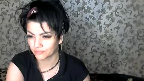 black_hot_01 online show from 10.09.25