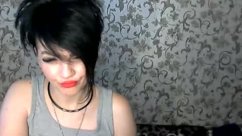 black_hot_01 online show from 10.14.25