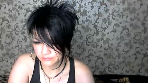 black_hot_01 online show from 10.19.25