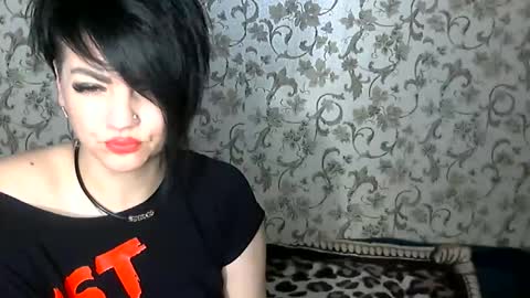 black_hot_01 online show from 11.11.25