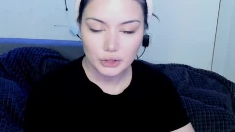 Mon Mon online show from 05.22.26