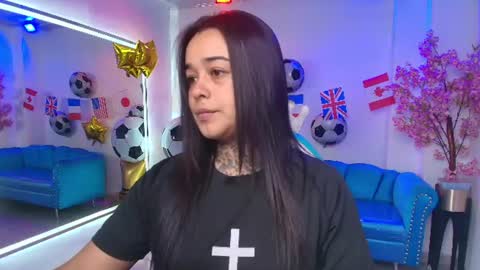 Snapshot of black_roseee chatting on 06.26.26 Rousse online show from 06.26.26
