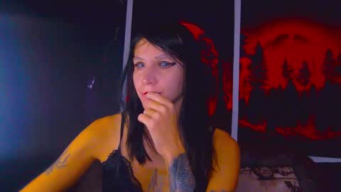 Kristin online show from 10.19.25