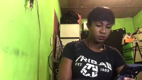 Snapshot of blackasiancockts chatting on 12.19.24 Crystal online show from 12.19.24