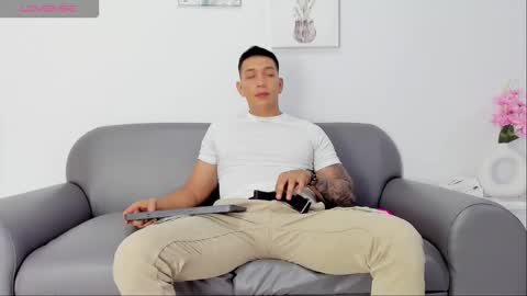 Max online show from 10.03.25