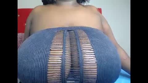 Snapshot of blackladyqx chatting on 02.12.25 blackladyqx online show from 02.12.25