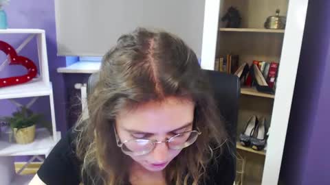 Z O E Y online show from 01.24.25