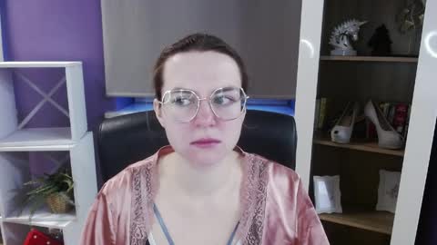 Z O E Y online show from 04.01.26