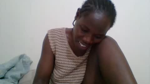 Snapshot of blacksexygal chatting on 09.24.25 SARAH online show from 09.24.25