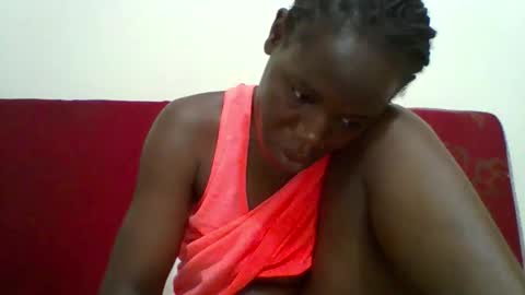 Snapshot of blacksexygal chatting on 10.14.25 SARAH online show from 10.14.25