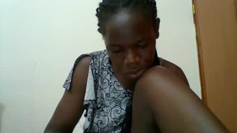 Snapshot of blacksexygal chatting on 10.16.25 SARAH online show from 10.16.25