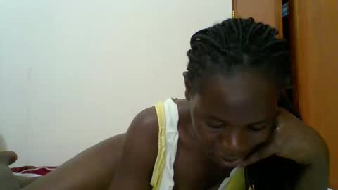 Snapshot of blacksexygal chatting on 10.16.25 SARAH online show from 10.16.25