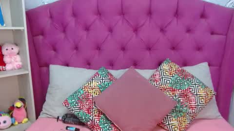 Snapshot of blaiir_moon chatting on 11.11.25 blaiir_moon online show from 11.11.25