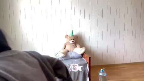 Mila online show from 03.28.26