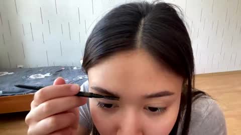 Mila online show from 04.15.26