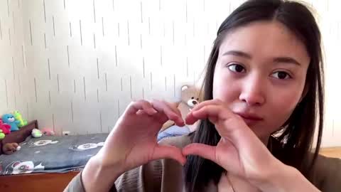 Mila online show from 04.16.26