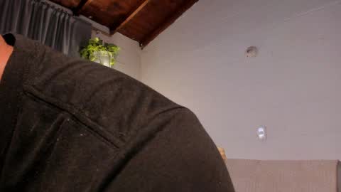 Snapshot of blake_levi chatting on 02.17.25 Blake Levi Independent Model online show from 02.17.25