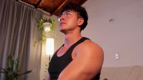 Snapshot of blake_levi chatting on 02.26.25 Blake Levi Independent Model online show from 02.26.25