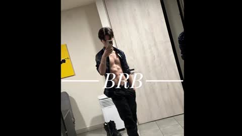 Snapshot of blakeshatter chatting on 12.14.24 blakeshatter online show from 12.14.24