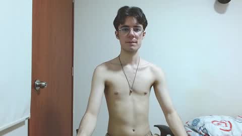 Snapshot of blakeshatter chatting on 01.15.25 blakeshatter online show from 01.15.25