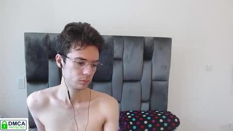 Snapshot of blakeshatter chatting on 11.18.25 blakeshatter online show from 11.18.25