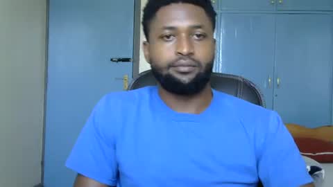 Snapshot of blakmoufaka chatting on 10.12.25 blakmoufaka online show from 10.12.25