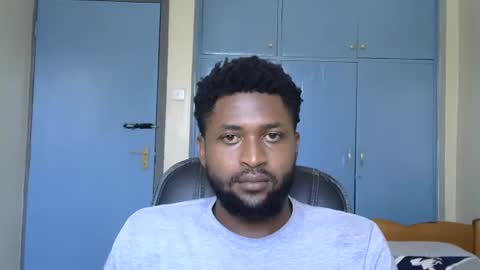 Snapshot of blakmoufaka chatting on 10.15.25 blakmoufaka online show from 10.15.25
